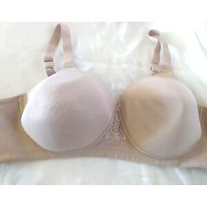 Vanity Fair 42B Full Figure Wirefree 71380 T Shirt Bra  Beauty Back Smoother